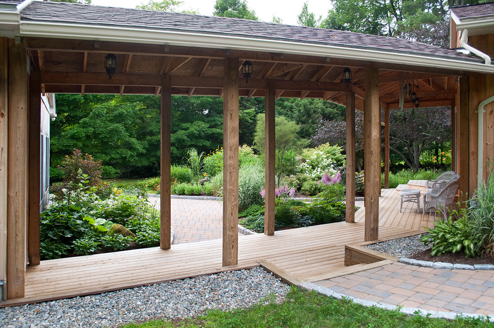 Country Garden Breezeway and Carriage Barn Farmhouse Landscape