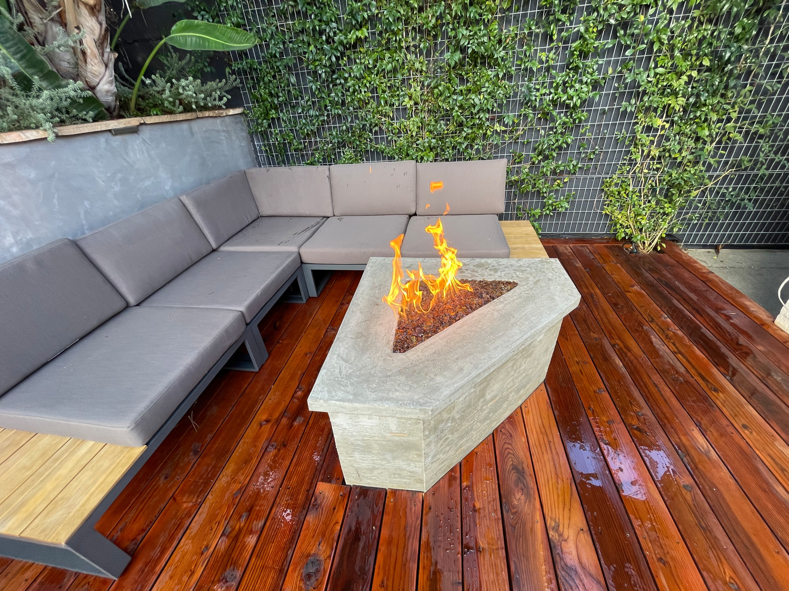 Cozy Fire-Pit, Lounge - Contemporary - Landscape - Los Angeles - By Be  Landscape Design | Houzz