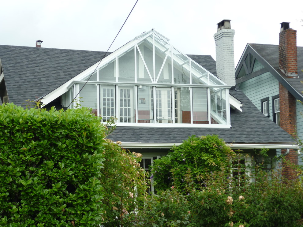 Custom Greenhouses Contemporary Landscape Vancouver by BC