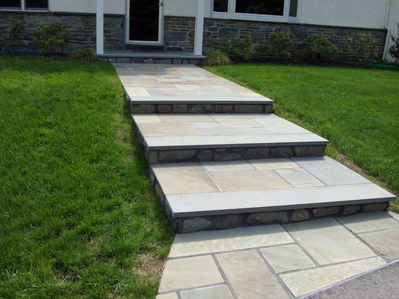 Custom Wetset Flagstone Front Steps Traditional Landscape