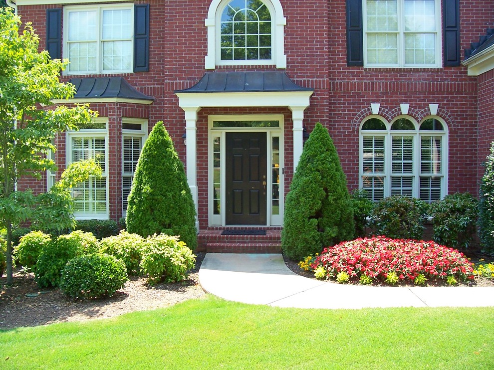 Deerlake Subdivision Alpharetta, GA Traditional Landscape