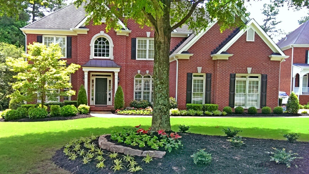 Deerlake Subdivision Alpharetta, GA Traditional Landscape