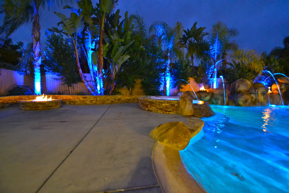 Del Sur/Santaluz92127Tropical Resortstyle Retreat Tropical