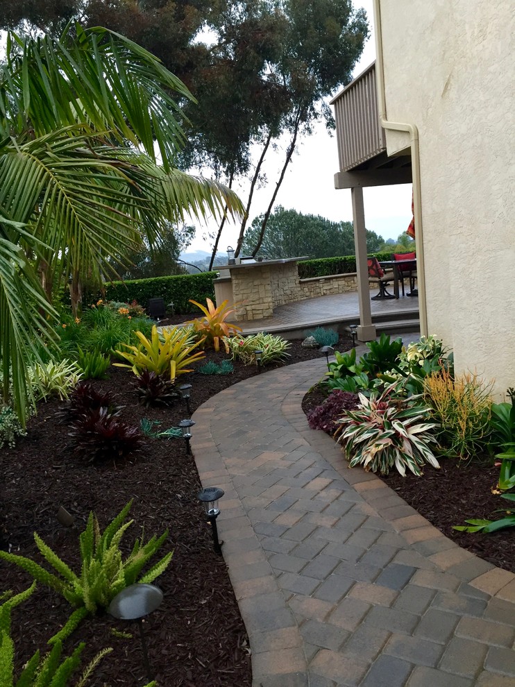Design Build: Encinitas Curves - Contemporary - Landscape - San Diego