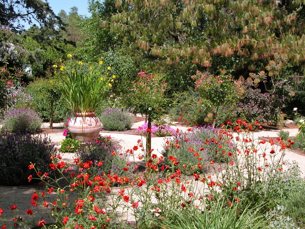 Eklektischer Garten in Sacramento