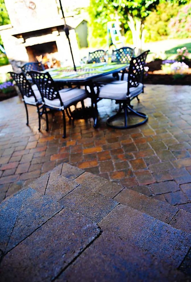 Example of a trendy patio design in Charlotte