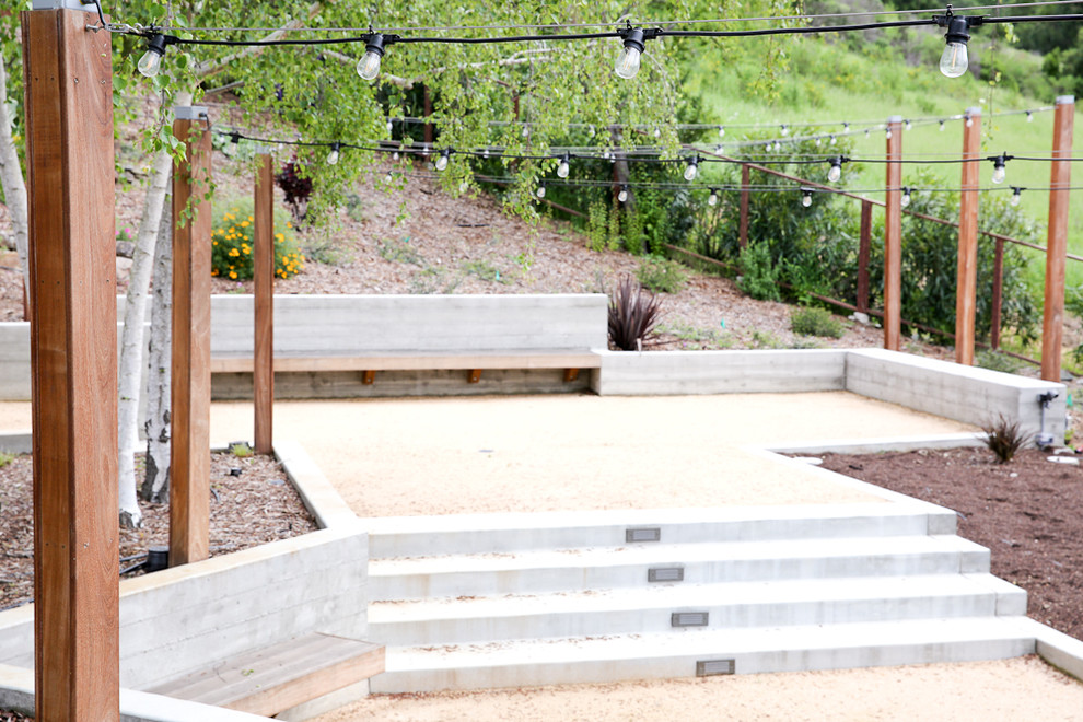 Photo of a large contemporary full sun hillside landscaping in San Francisco.