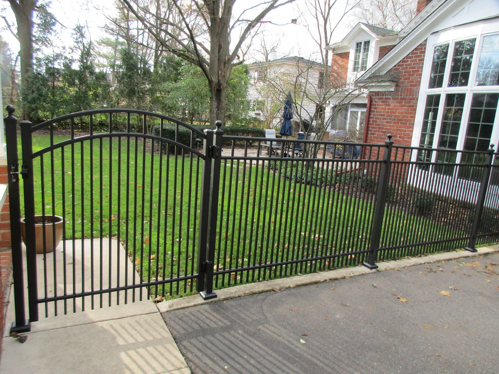 East Grand Rapids, Michigan Aluminum Fence Landscape Grand Rapids