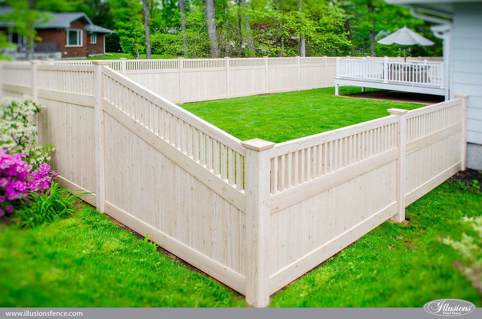 Eastern White Cedar PVC Vinyl Wood Grain Fencing from Illusions Contemporary Landscape New