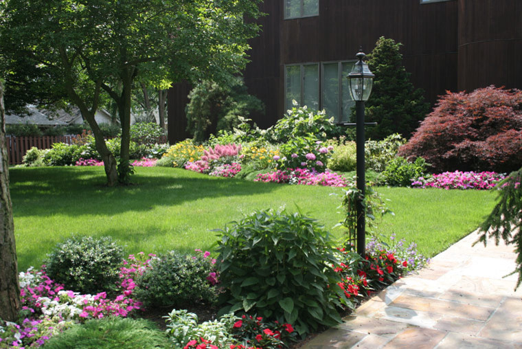 Photo of a bohemian garden in Chicago.