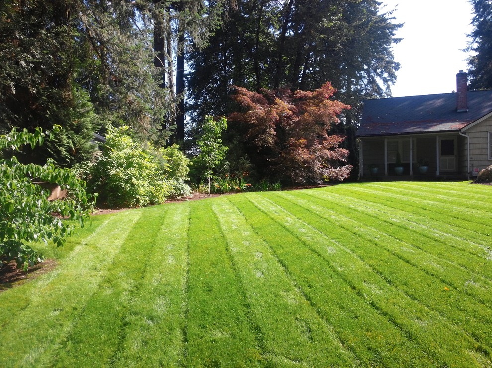 Design ideas for a huge landscaping in Portland.