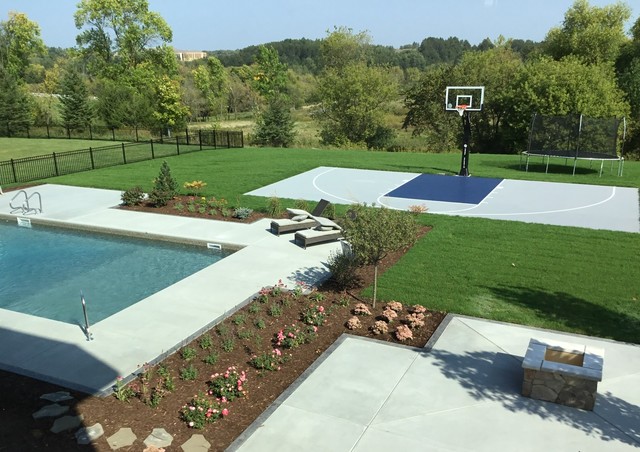 Backyard Basketball Courts, Putting Greens and Games in Minneapolis & St.  Paul