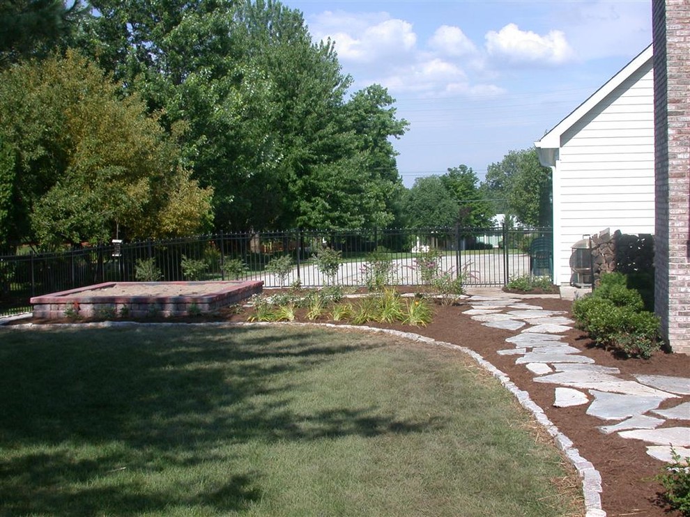 Edging Traditional Landscape St Louis by Basile Landscaping