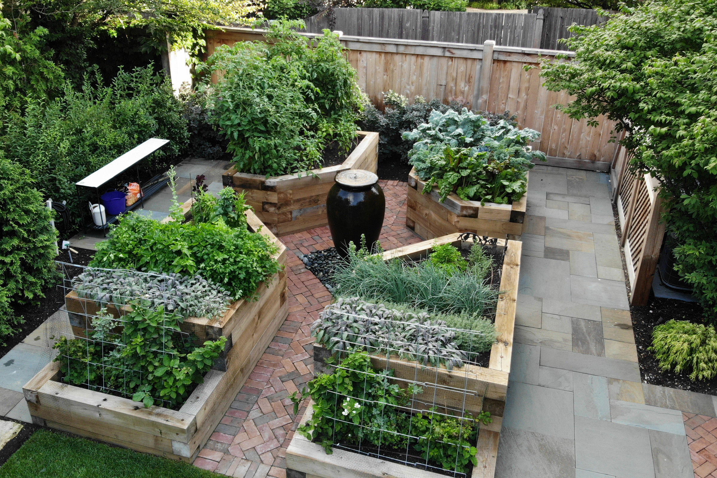 おしゃれな庭の家庭菜園の画像 21年9月 Houzz ハウズ おしゃれな庭の家庭菜園の画像 21年9月 Houzz ハウズ