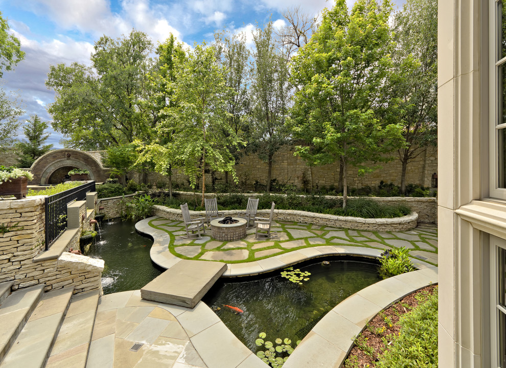 This is an example of a traditional water fountain landscape in Dallas.