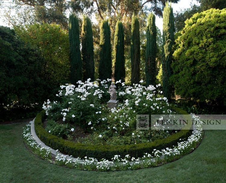 Klassischer Garten in Los Angeles