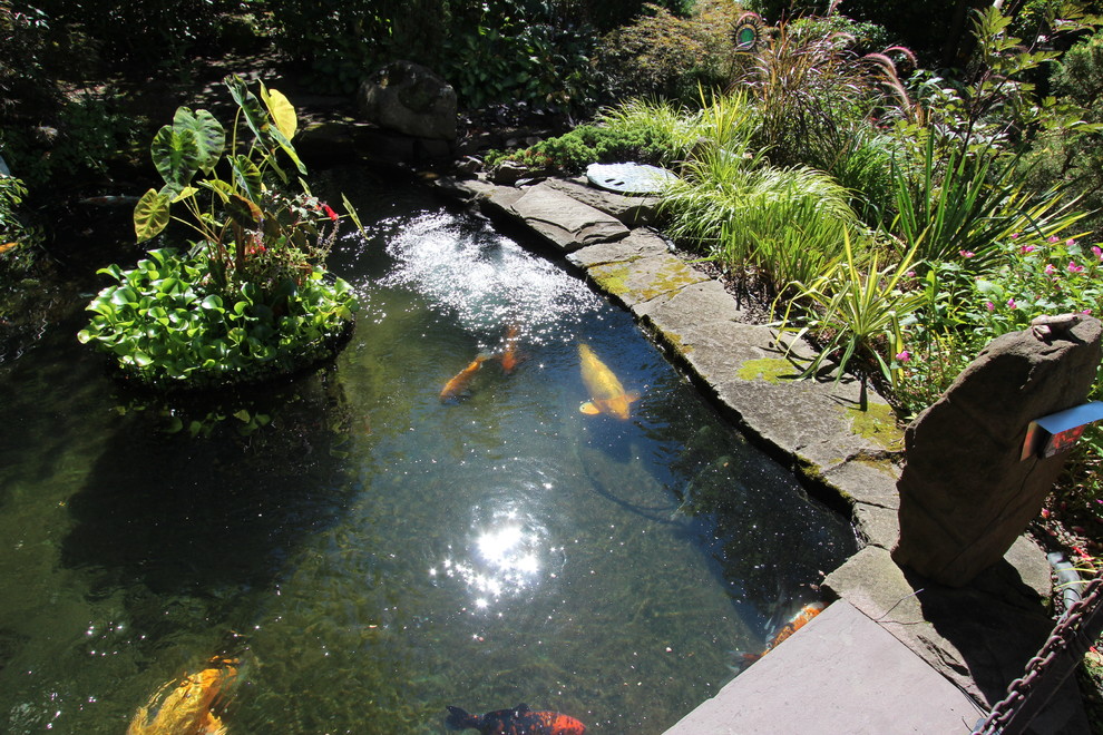 This is an example of a traditional landscaping in New York.