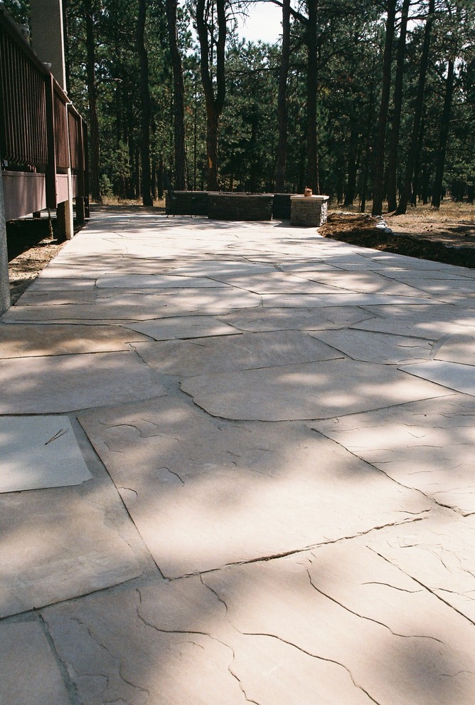 Flagstone & Paver Patios Traditional Landscape Denver by Bella