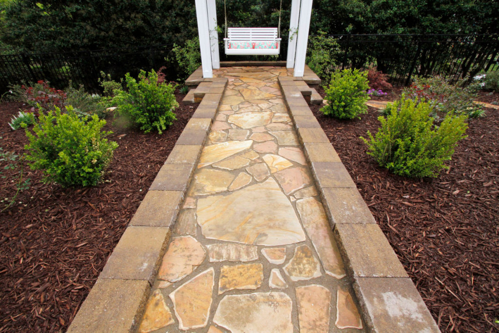 Traditional garden in Wilmington with natural stone paving.