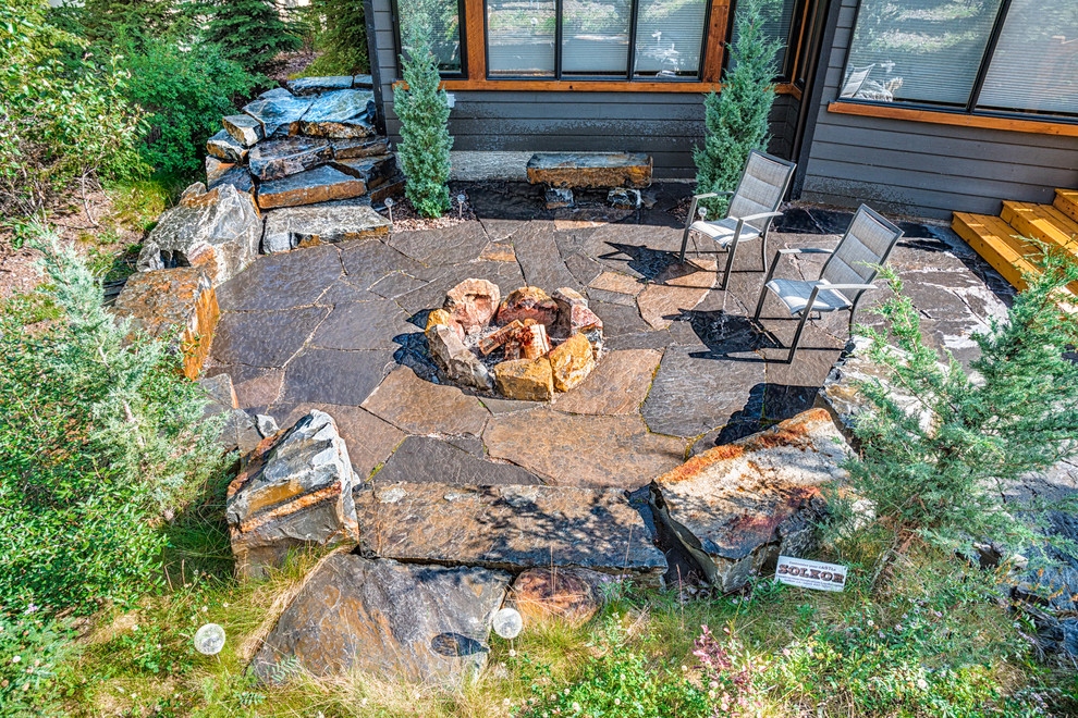 Flagstone Patio, Stone Seating & Stone Step Entrance Contemporary