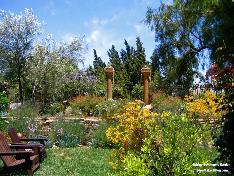 Immagine di un giardino mediterraneo