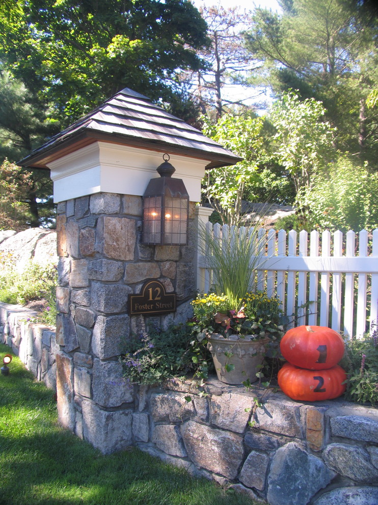 Foster Street, Marblehead Traditional Landscape Boston by Michael McCloskey Design Group