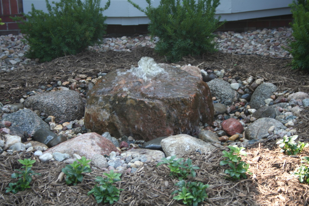 Fountainscapes: Bubbling Boulder, Spilling Urns, and Other Vignette