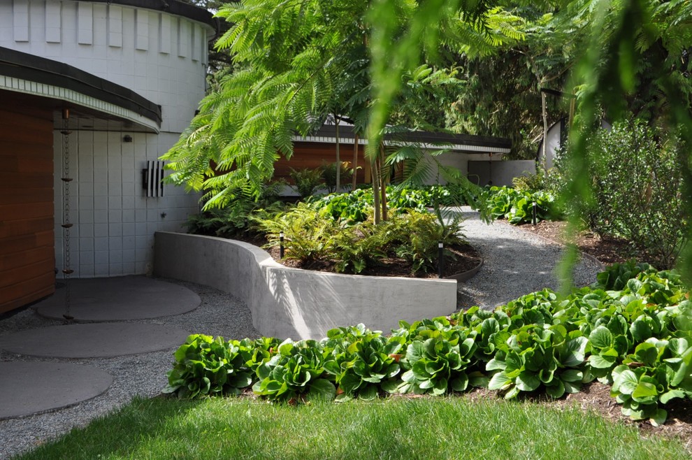 Midcentury garden in Vancouver.