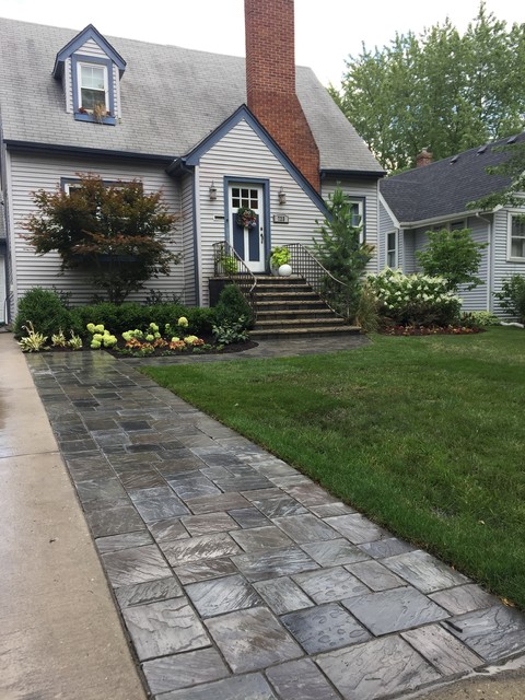 Front Entrance And Driveway Widening - Rustic - Garden - Chicago - By Ross  And Jack's Landscaping Inc. | Houzz Ie