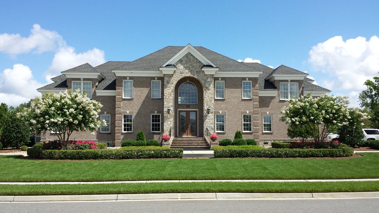 Traditional Symmetrical Front Landscape - Photos & Ideas | Houzz