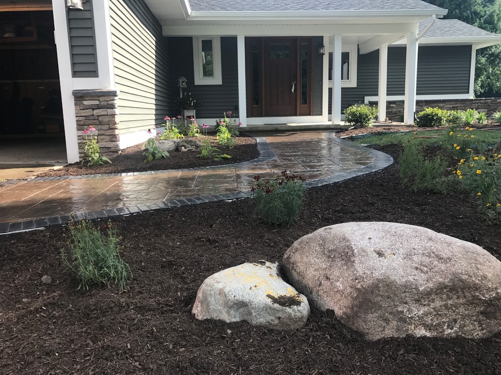 Front Entry Way Paver Walkway Grand Rapids, MI Contemporary