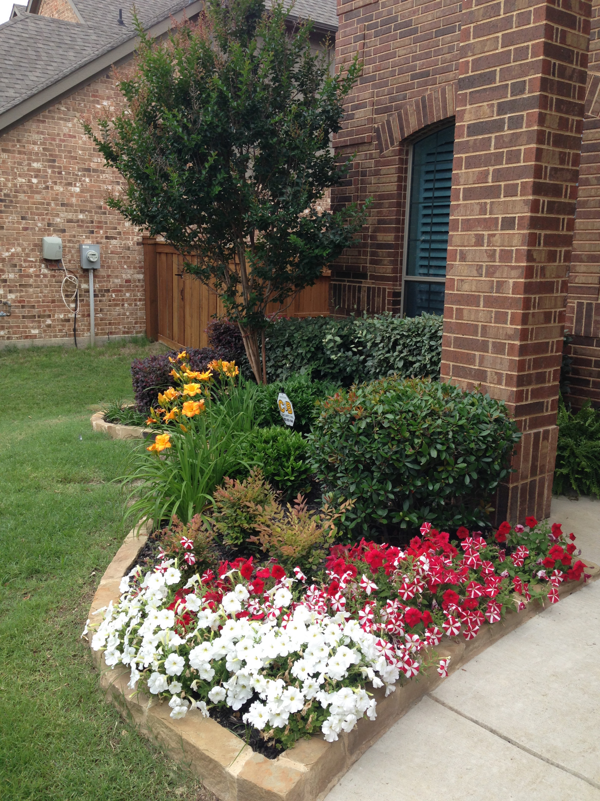 Small Front Yard Landscaping Ideas With Stones Transform Your Yard