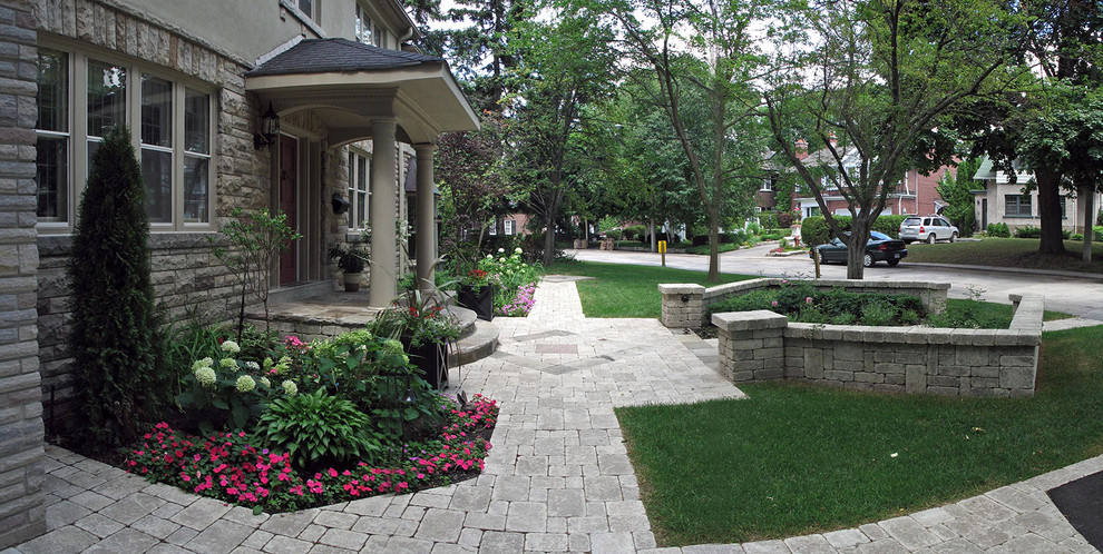 This is an example of a classic garden in Toronto.