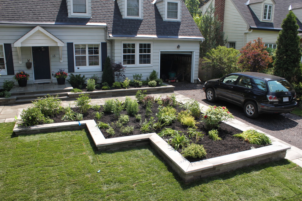Front Yard 5 Traditional Landscape Ottawa by Green Roots