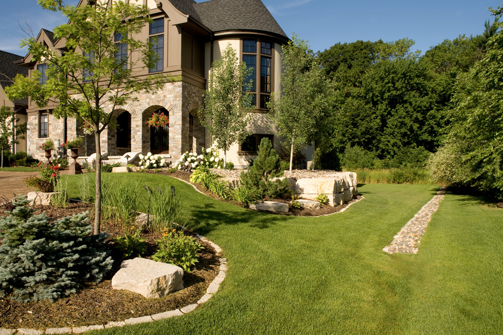 Front Yard Greenscaping Traditional Landscape Minneapolis by