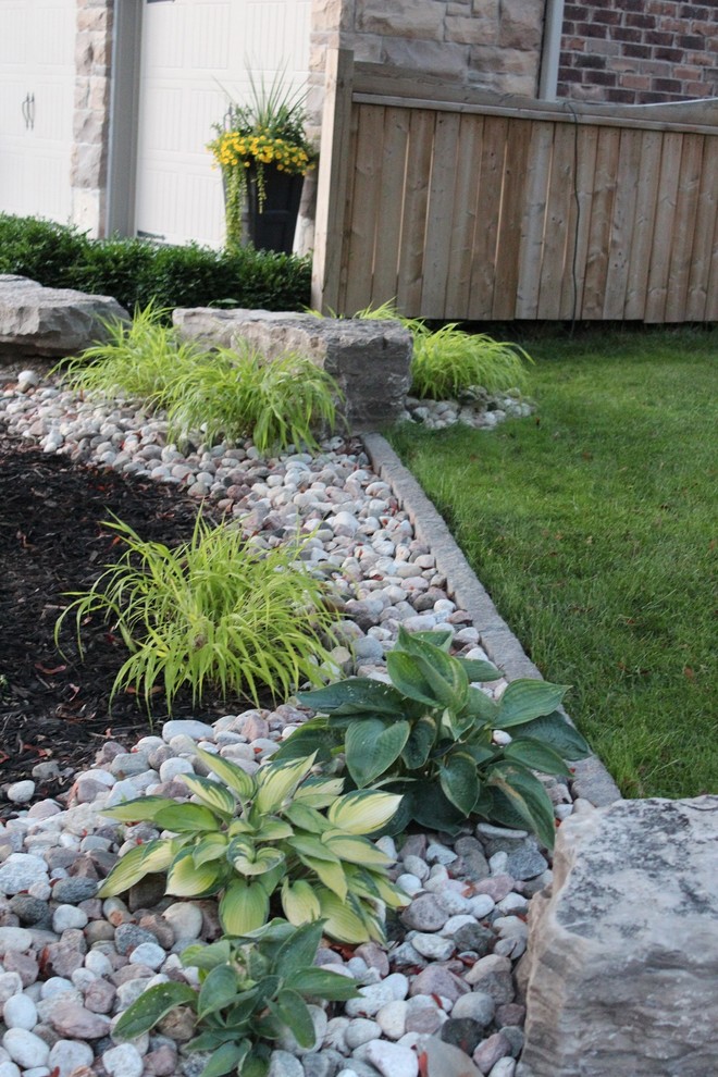 Front Yards - Traditional - Landscape - Toronto - by Down2Earth