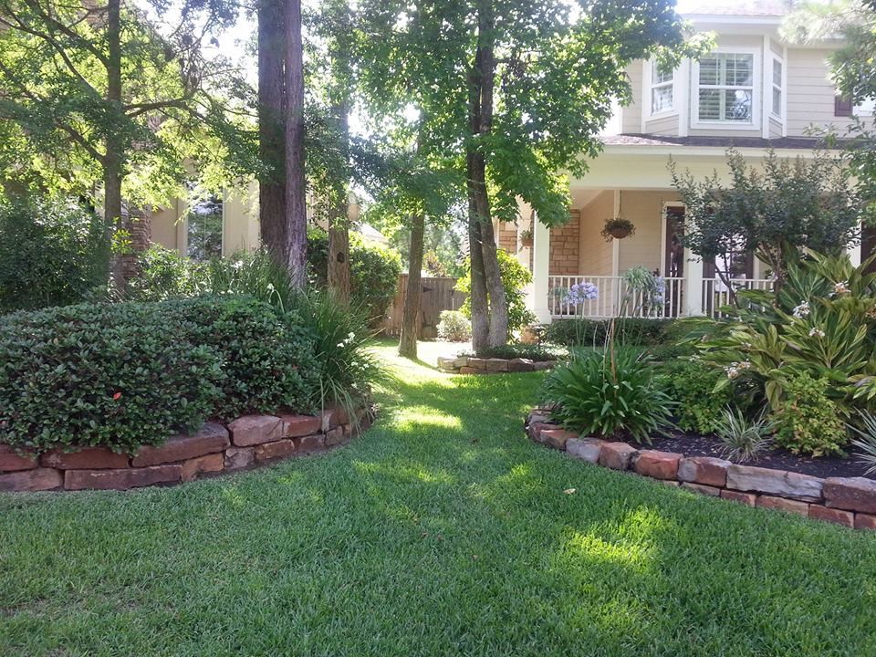 This is an example of a front yard garden path in Houston.