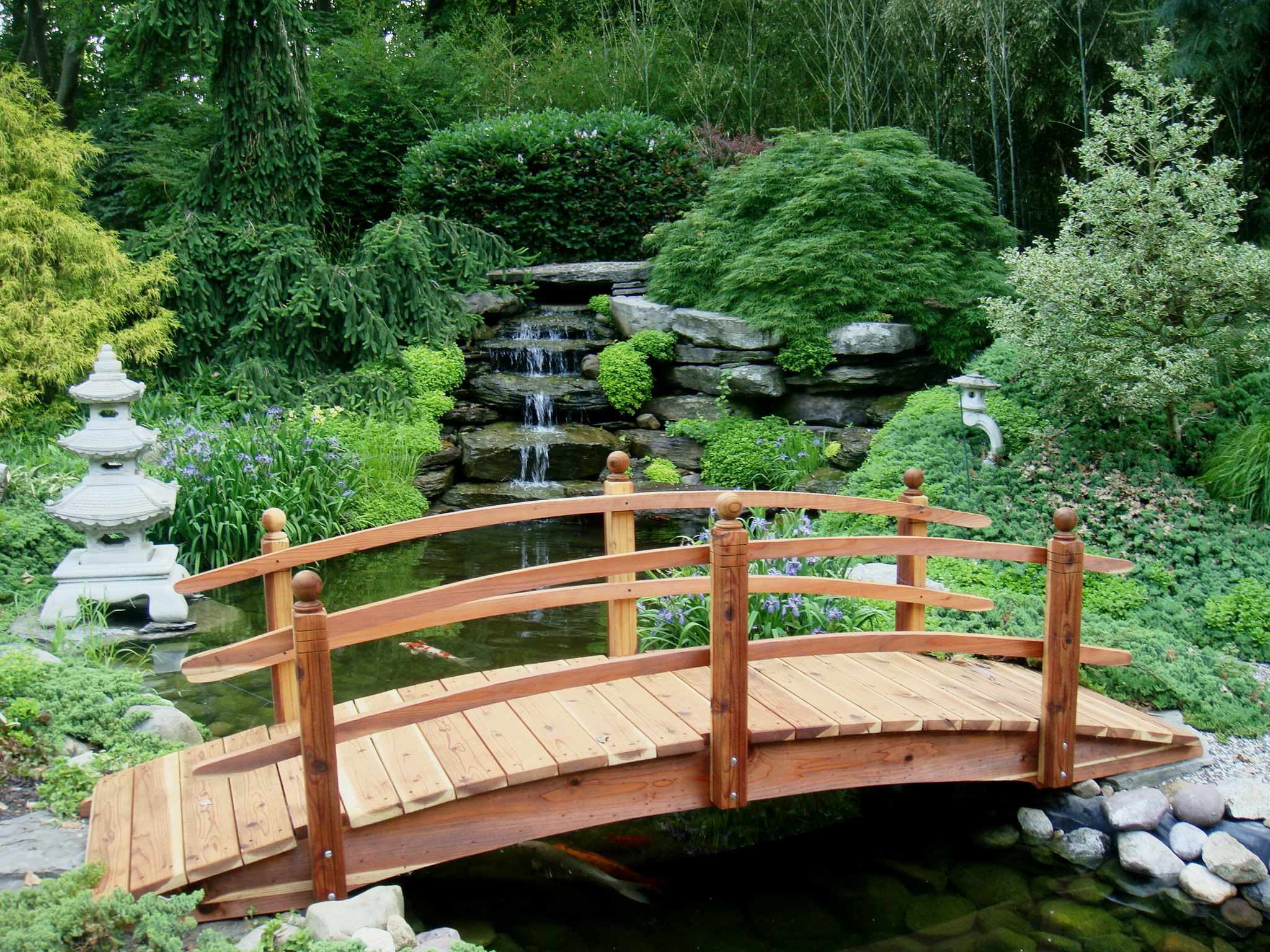 japanese zen garden bridge