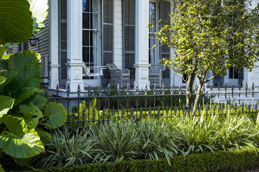 Geometrischer, Kleiner Klassischer Garten in New Orleans