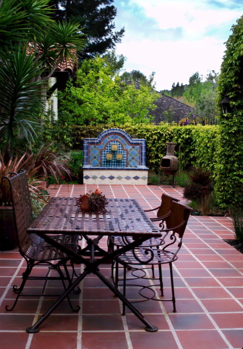 Inspiration for a mediterranean patio remodel in San Francisco