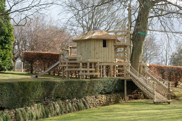 Lake Rope Bridge for London Wetlands Centre 'Wild Walk' project -  Traditional - Landscape - London - by Treehouse Life Ltd.