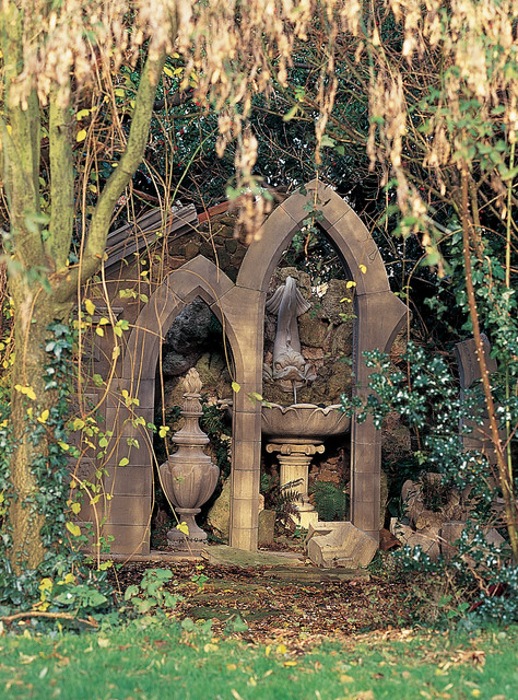 A Look Through iHorror's Gothic Garden  Gothic garden, Gothic artwork,  Gothic aesthetic