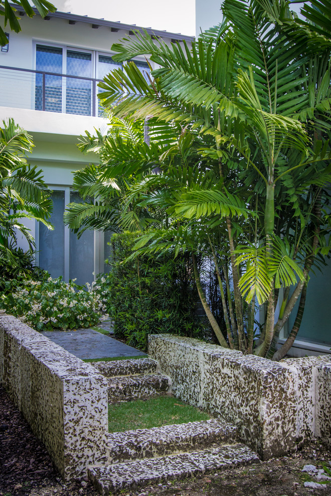 HAMMOCK LAKE RESIDENCE Modern Landscape Miami by Orlando Comas, Landscape Architect. Houzz