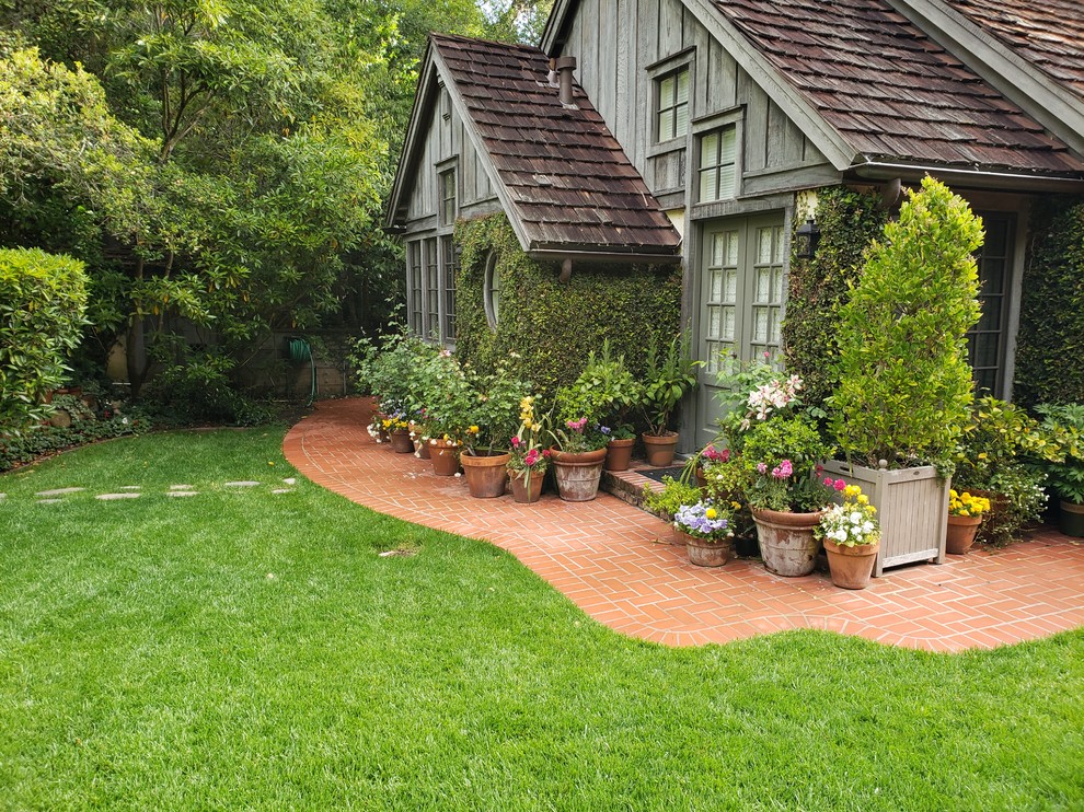 Hillsborough Cottage Traditional Landscape San Francisco by CK