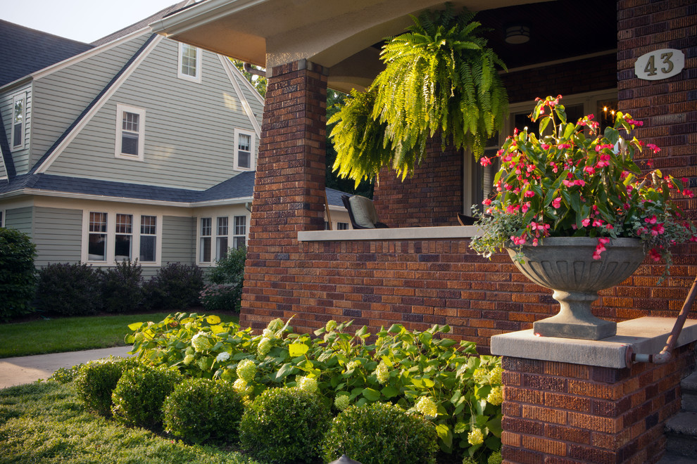 This is an example of a classic partial sun garden in Grand Rapids.