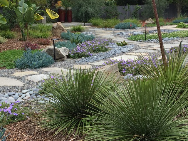 Hodges Lane Contemporary Garden Santa Barbara by Pat