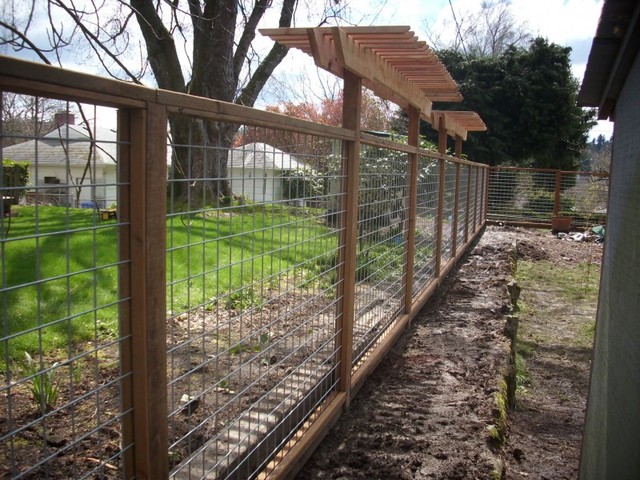 Hog panel deals fence