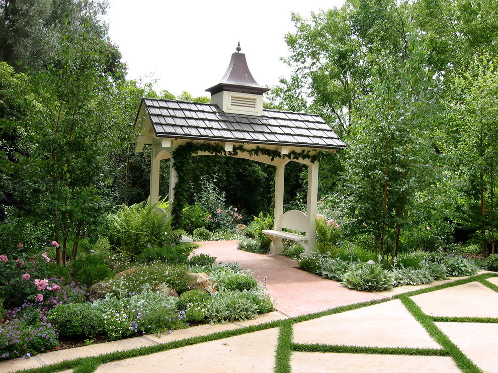 Photo of a traditional backyard garden path in Santa Barbara.
