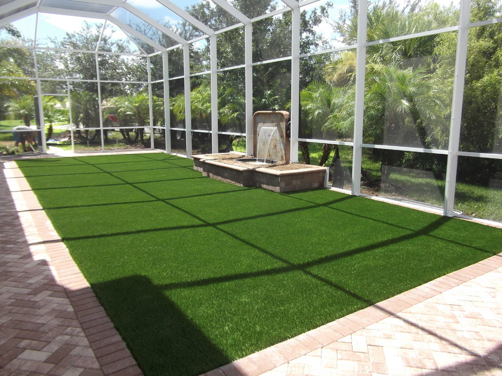 Moderner Garten in Tampa