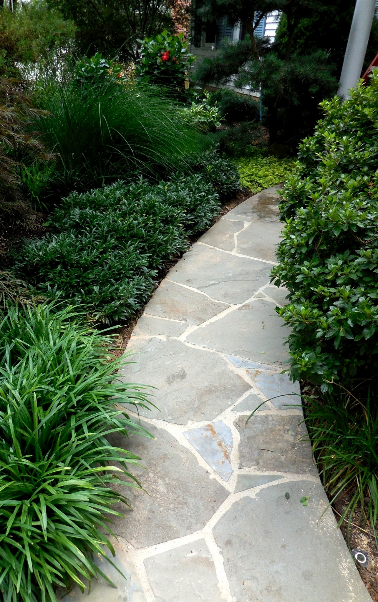 Irregular Mortared Curved Stone Walkway Traditional Landscape Dc Metro By The King S Masons Houzz
